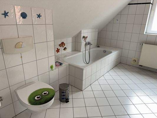 Badewanne im DG