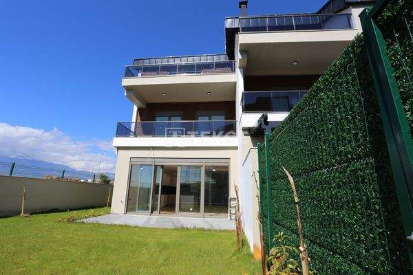 Villas with Private Pools in a Complex in Konyaaltı Antalya