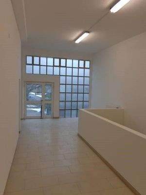 Treppenhaus OG Haupteingang