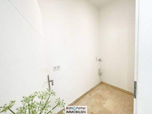 Abstellraum mit Anschluss