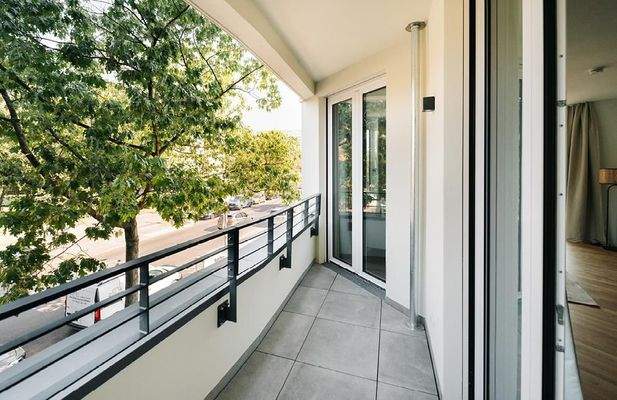 Loggia zur Wiesbadener Straße