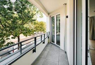 Loggia zur Wiesbadener Straße