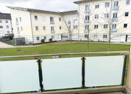 Blick vom Balkon zum Innenhof