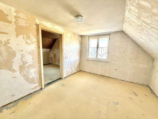 individuell nutzbare Räume mit Wasser- und Abwasseranschluss