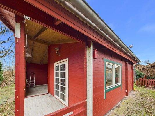 CAM03784G0-PR0099-STILL005