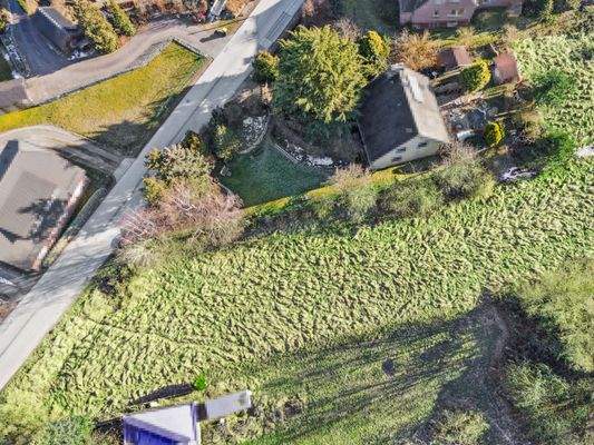 Vorderer Teil des Grundstücks