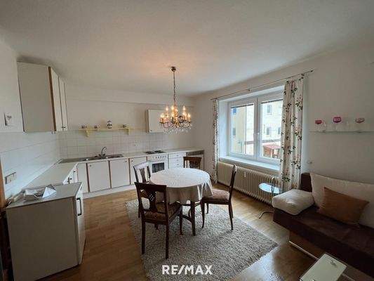 Küche mit Essbereich