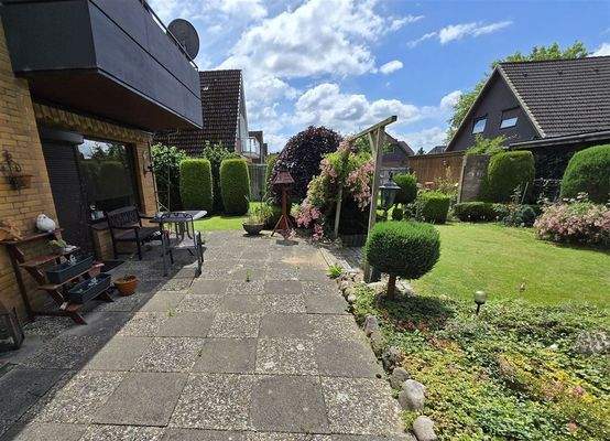 Terrasse und Garten (2)