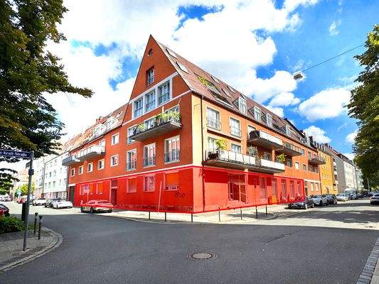 Gebäudeansicht - mit Kennzeichnung.jpg