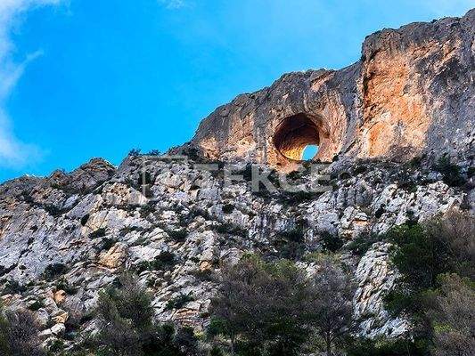 Semi Detached Villas Close to City and the Beach in Alicante