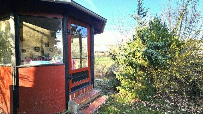 Gartenhaus direkt am Fluß