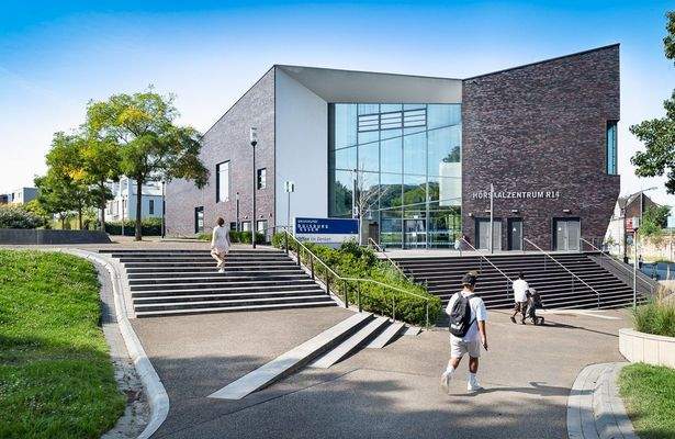 hoersaalzentrum-r14-essen-web