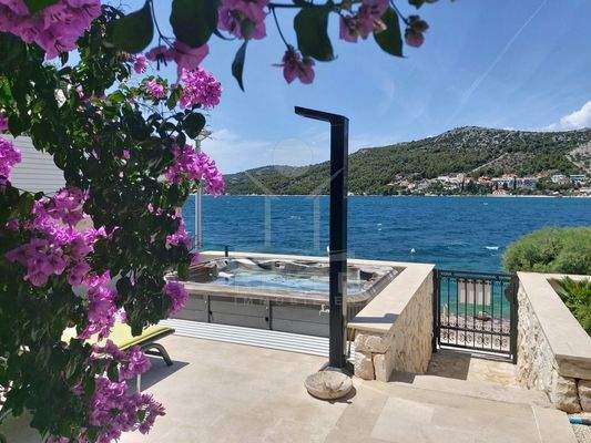 Direkter Strandzugang, nur 5 m vom Meer entfernt!