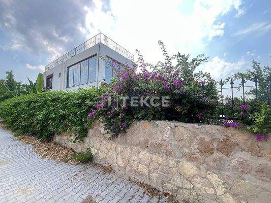 Detached Villa with Private Pool and Garden in Çatalköy Girne