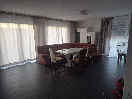 Whg unten Wohn/Esszimmers