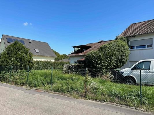 Grundstück