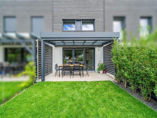 Terrasse und Garten (Westen)