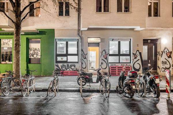 Frontalansicht abends