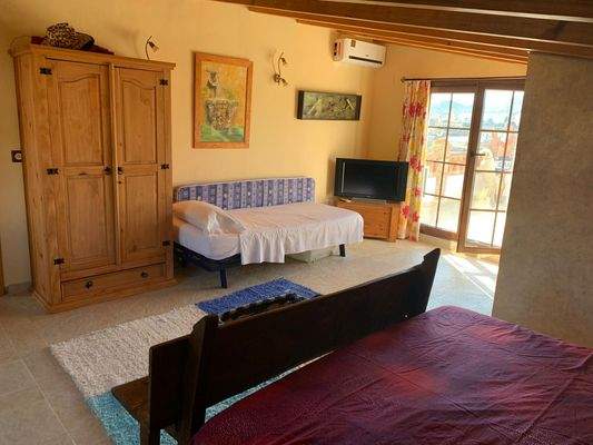 A252_1_39_PHOTO-2021-08-04-18-08-39 3.jpg