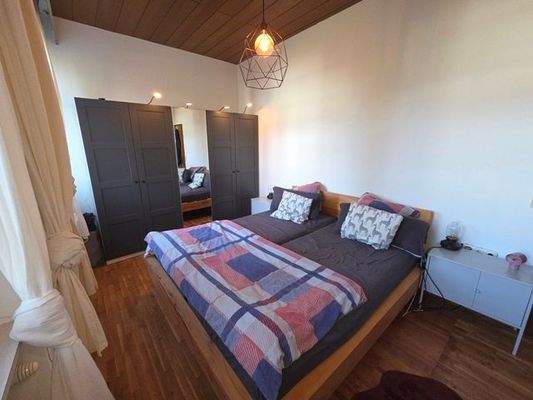 Schlafzimmer Einliegerwohnung II.jpg