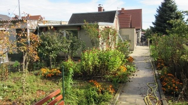 Weg vom Garten zum Haus