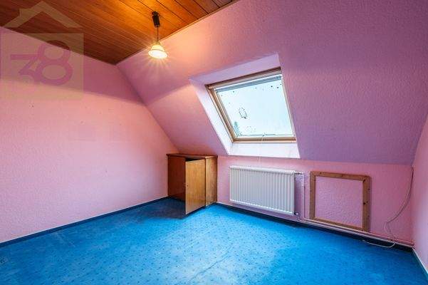 DG Schlaf- / Ankleidezimmer