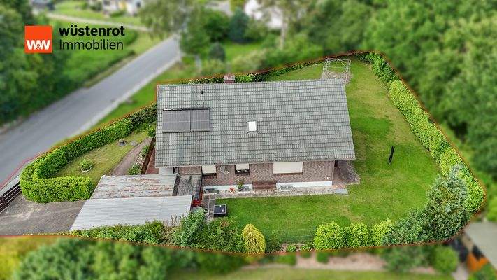 Seitliche Luftaufnahme