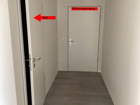 Wohnungseingang / Bad Links 