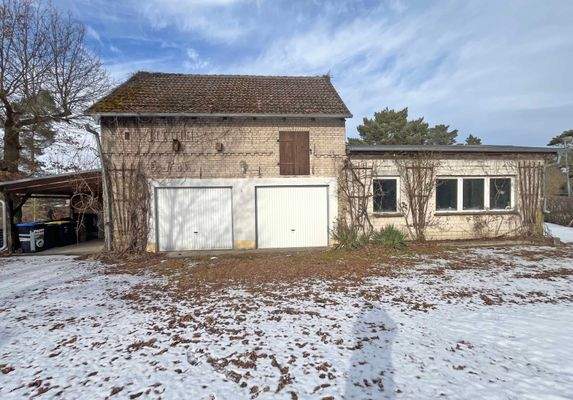 Aussen Werkstatt-Garage-Carport.jpg