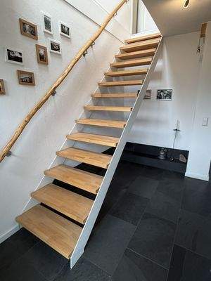 Treppenaufgang zum OG (2)