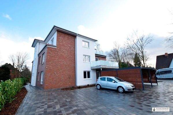 3. Eingangsbereich auf der Rückseite des Grundstücks