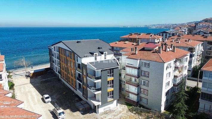 Sea-View Apartments in Yalova Next to the Beach in Çınarcık