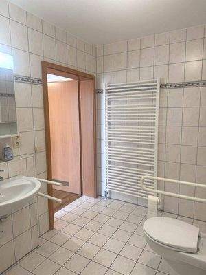 Badezimmer Bild 2.jpg