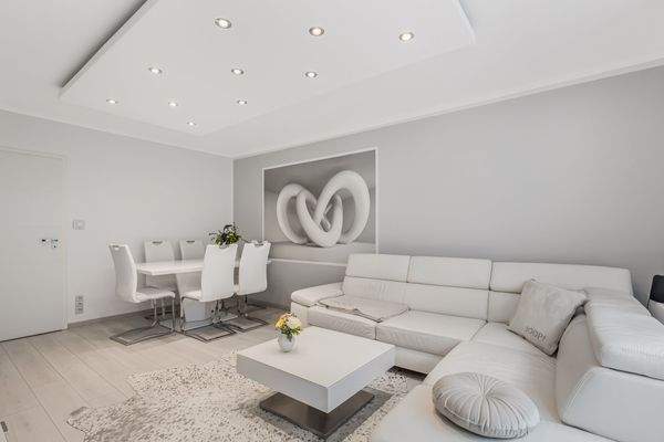 Wohnzimmer mit hochwertigen Details