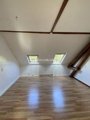 13. Wohnzimmer Fenster