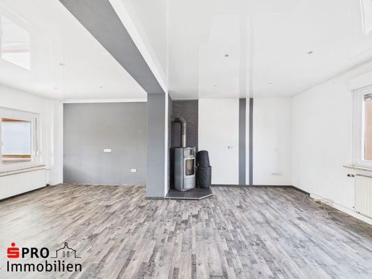 Küche und Esszimmer