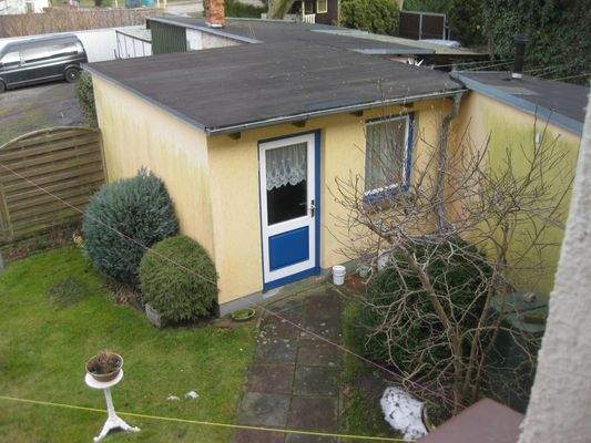 Hinterhof / Abstell-Häuschen 