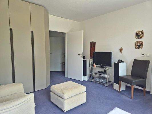 Ankleidezimmer Bild 2