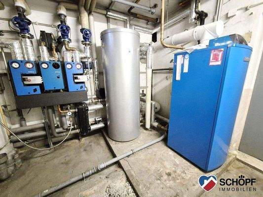 17 Heizung Gas mit Warmwasser.jpg