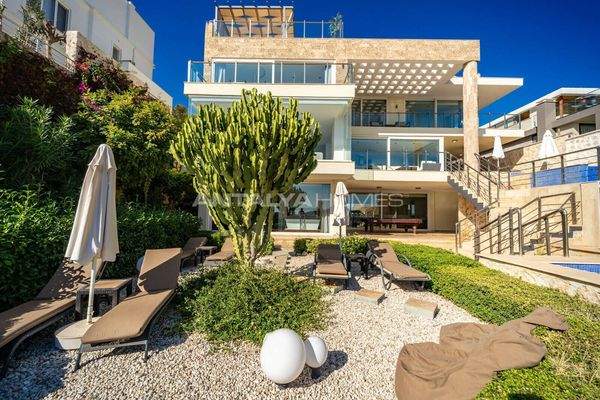 Sea View House with Private Pool in Kalkan Kas