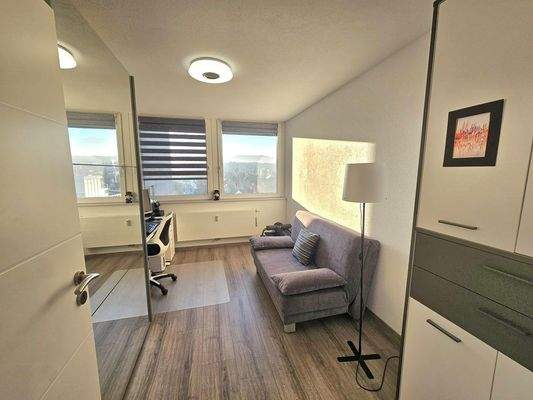 Kinder- oder Bürozimmer