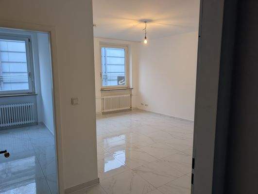 Büro3 mit Abstellkammer