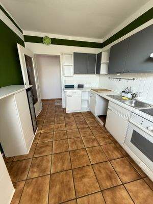 DG- Küche mit Einbauküche