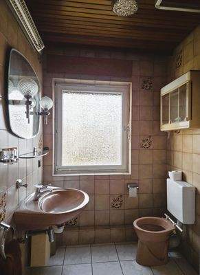 Tageslicht-Duschbad Wohnung 1. OG