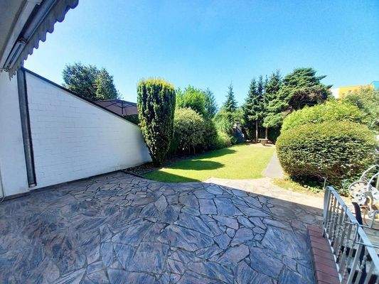 Terrasse mit Sichtschutz