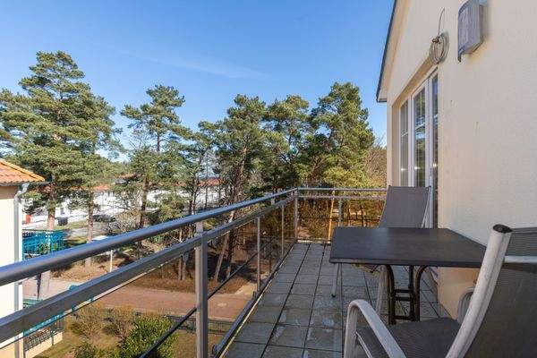 Die bequeme Sitzecke auf dem Balkon 