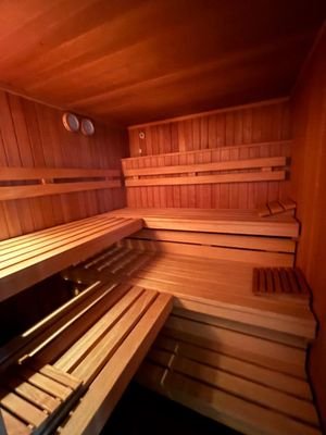 Sauna und...