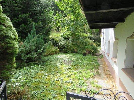 Südterrasse vor dem Haus   