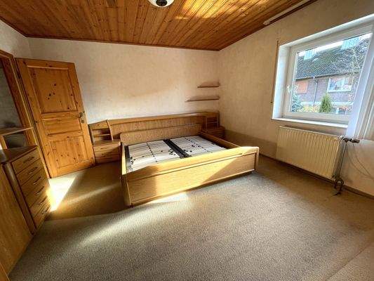 3. von 3 Schlafzimmern im 1. OG