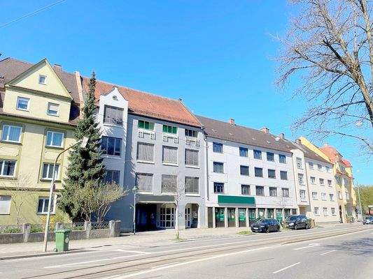 Fernansicht des Gebäudes